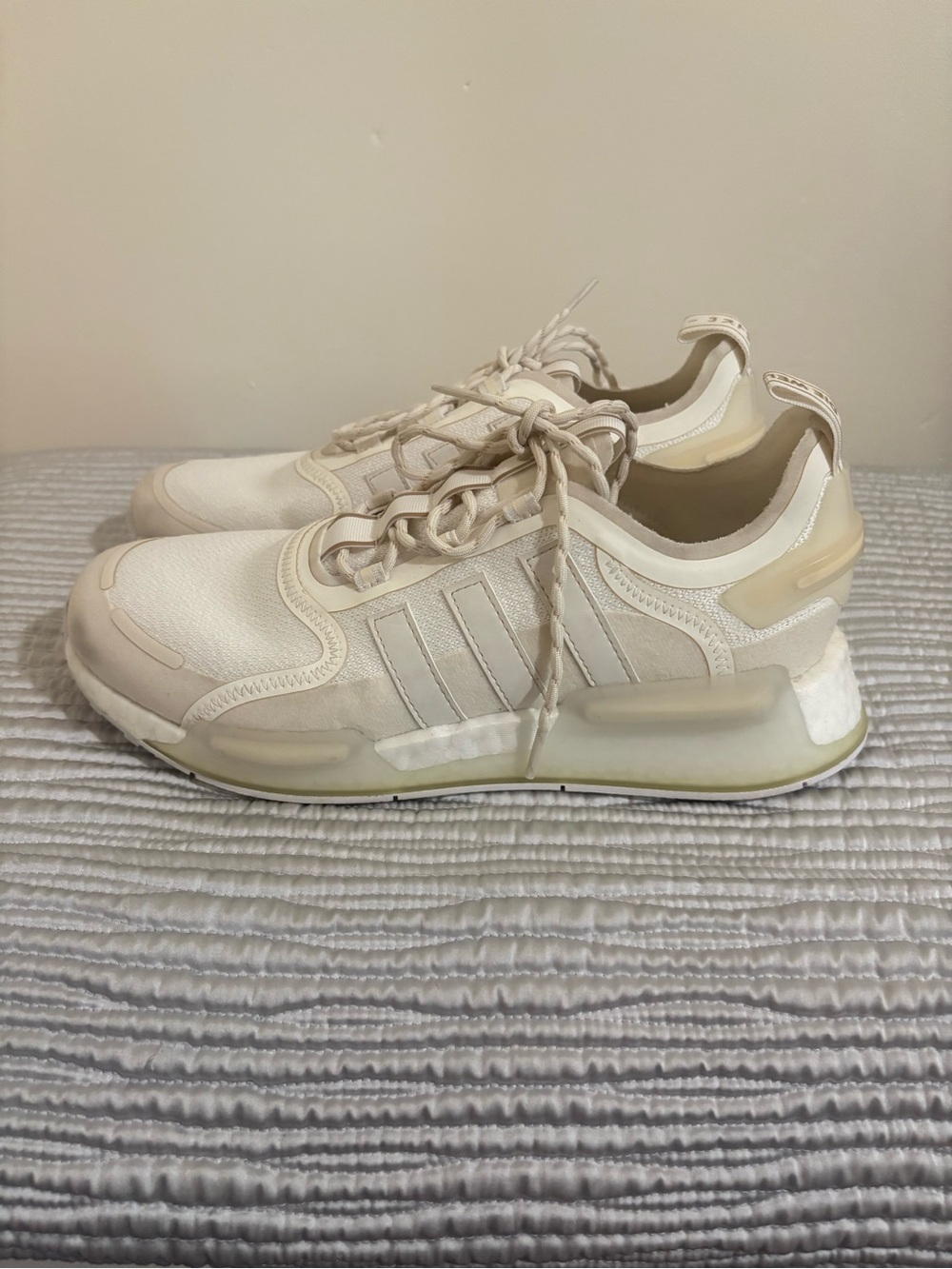 Adidas Cream/Off-White Sneakers Men’s 9